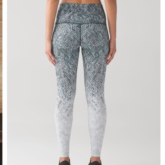 Lululemon Wunder Under Pant (Hi-Rise) (Dazzle Nulux) Size 10 - Picture 3 of 8